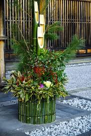 Få 4.000 endnu en traditional japanese decoration with sliding stockvideo på 23.98 fps. The Kadomatsu Decoration Traditional Of The Japanese New Year S Holiday Kokoro Media