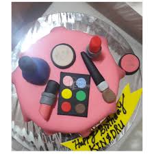 This awesome makeup themed cake was created for a sweet 16 birthday party. Make Up Cake 1 Kg At Rs 1500 00 From King Cakes Mulund Mumbai Best Price From Maharashtra