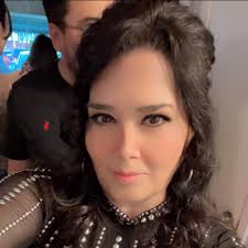 I can't stop thinking about this horrible event in Texas, the families, the  missing children, the first responders and my heart is crying out in  prayer. Please keep praying!!! 😭🙏