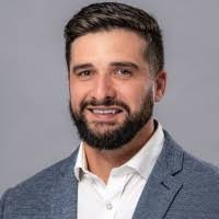 Dennis Padget's Instagram, Twitter & Facebook