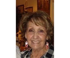 Deborah Lovecchio's Instagram, Twitter & Facebook