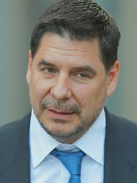 ¡100.000 veces gracias! Gracias por creer. Por compartir. Por estar. Esto  no es solo un número… Es el reflejo de miles de corazones que sueñan con  una Bolivia mejor. ¡Despierta, Bolivia! Lo mejor está ...