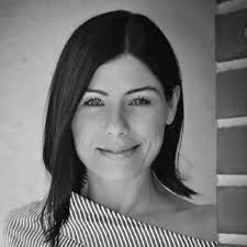 Heidi Bello's Instagram, Twitter & Facebook