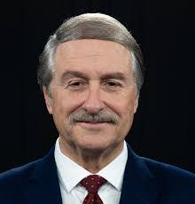 Alvin Fuentes's Instagram, Twitter & Facebook