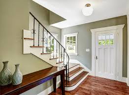 Warm And Welcoming Hallway Color Ideas