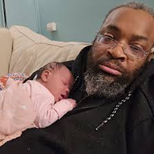 Fayetteville, y'all okay?! Because over at The Friends Table, employees  been cooking—but ain't nobody getting paid! Instead of cutting checks, the  owner called the cops when staff showed up asking “Where the