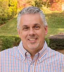 Daniel Lombard's Instagram, Twitter & Facebook