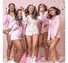 Squad Birthday Photoshoot With Friends Ideas 27 New Ideas For Birthday Photoshoot Ideas With Friends 18th 21st Birthday Photoshoot Birthday Photoshoot 16th Birthday Outfit