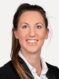 Jennifer Polzer's Instagram, Twitter & Facebook