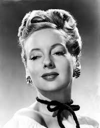 I always took up with the man of the moment... and there were many such  moments."* Actress Evelyn Keyes, born 20 November 1916. *The Face Behind  the Mask, Ladies in Retirement, Johnny