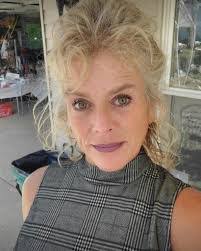 Ann Fenner's Instagram, Twitter & Facebook