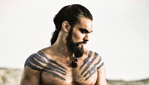 He has been through lots of ups and downs in his acting career, but he faced all the challenges with a smile. Jason Momoa Verrat Das Wird Viel Grosser Als Game Of Thrones