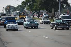 Woodward Dream Cruise shines with kaleidoscope of classics and some very  wacky wheels