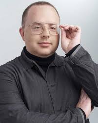 SCHMOOZING: BESPOKEN AND TRNK CELEBRATES HOLIDAY POP-UP