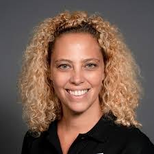 Kara Spinelli's Instagram, Twitter & Facebook