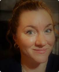 Logan Munro's Instagram, Twitter & Facebook