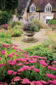 Q A With Sarah Price Garden Designer Garden Design Garden Cottage Garden