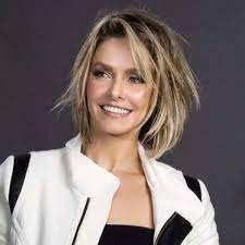 Frisuren glatte haare mittellang blonde spitzen frisuren lange haare geflochten mittellange haare frisuren einfach. Pin Von Lynne Wegener Auf Change What You Want Mittellange Haare Frisuren Einfach Glatte Frisuren Mittellange Haare