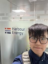 David Leiper's Instagram, Twitter & Facebook