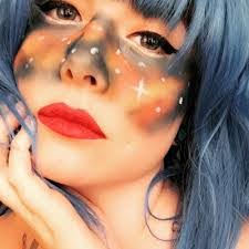 Haley Wilcox's Instagram, Twitter & Facebook