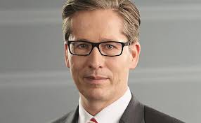 Deutsche Bank Ernennt Frank Strauss Zum Vorstand