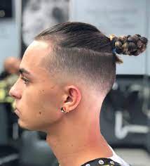 Jangan lupa cek juga beragam koleksi model rambut,ide model rambut lainya yang telah kami rangkumkan. 12 Gaya Rambut Pria Terbaik 2021 Trendi Dan Bikin Wanita Terpesona
