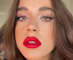 15 Best MAC Lipsticks For Fair Skin