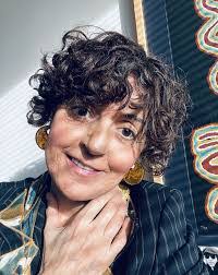 Karen Halder's Instagram, Twitter & Facebook