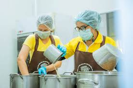 หม้อแกงอัดกระป๋อง ไอเดีย Disrupt ธุรกิจเก่าทายาทร้านขนมเมืองเพชร เพิ่มรายได้กว่า 50 เท่าศูนย์รวมข้อมูลเพื่อธุรกิจ SME (เอสเอ็มอี)