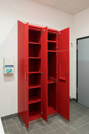 Stahlspind Spindschrank Mit Fachboden Rechter Schrank Mit Klappe In Der Tur Und Abwurfrahmen Spind Schrank Fach