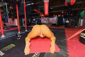 Naked Yoga VR 10 | Lisa Cross Female Muscle VR Virtual Reality Sex Movies