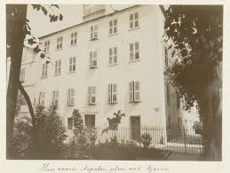 Ohnehin sind die preise auf webseiten nahezu immer bezahlbarer. Datei Napoleon Bonaparte S Geboortehuis In Ajaccio Huis Waarin Napoleon Geboren Werd Ajaccio Titel Op Object Rp F 2007 359 63 Jpg Wikipedia
