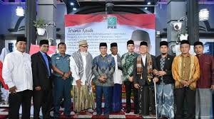 Presiden mapim, mohd azmi abdul hamid dinobat tokoh maulidur rasul 1441h/2019 sempena sambutan maulidur rasul peringkat kebangsaan di axiata arena bukit jalil hari ini. Ribuan Undangan Hadiri Syukuran Hrd Dan Maulid Nabi Di Bireuen Hrd Santuni Anak Yatim Serambi Indonesia