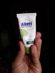 Di samping dapat menghilangkan jerawat, produk ini juga dapat mencerahkan kulit, meningkatkan kesihatan kulit dan merawat eczema. Blog Rasmi Shafiq Raduan Review Aiken Skincare Pencuci Muka Cosmoderm