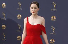 Maybe you would like to learn more about one of these? Alex Borstein Im Hochzeitskleid Zu Den Emmys