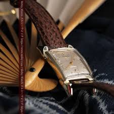 ロンジン 大人の遊び心を擽るアンティーク腕時計 1952年製 箱付き 腕時計 ロンジン アンティーク