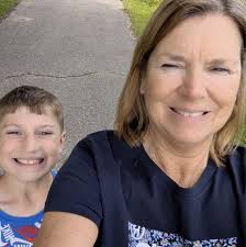 It is with a heavy heart we share the passing of Mr. Benjamin Bennett, who  spent 32 years educating in the AW School District.  https://www.newcomertoledo.com/obituaries/benjamin-bennett