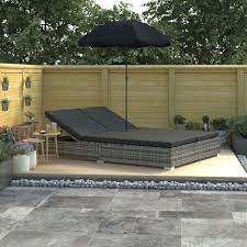 Talenti designs and produces outdoor furniture: Outdoor Loungebett Mit Sonnenschirm Poly Rattan Grau