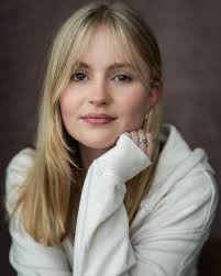 Natalie Oliver's Instagram, Twitter & Facebook