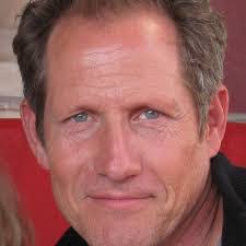 Derek Loughran's Instagram, Twitter & Facebook