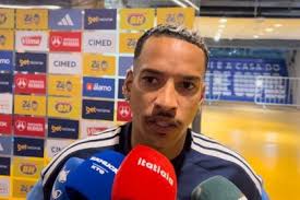 Cruzeiro: Matheus Pereira reage a vaias da torcida após empate no Mineirão