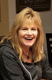 Sandra Nicolas's Instagram, Twitter & Facebook