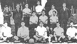 Foi fundado em 15 de agosto de 1892 e participa do campeonato nacional da primera divisão do chile. Santiago Wanderers Wikipedia