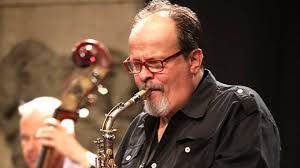 La sorpresa de sus amigos y el recuerdo de Litto Nebbia: quién era Marcelo  Peralta, el saxofonista argentino que murió en Madrid por el coronavirus