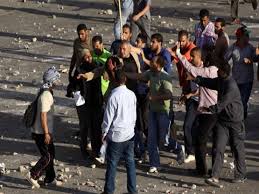 Jul 02, 2021 · أمرت نيابة المرج، بإحالة صاحب محل متهم بالشروع في قتل طالب عقب طعنه بسلاح أبيض مطواة أثناء مشاجرة بينهما، إلى محكمة الجنايات. Dzaoqugcpkjzvm