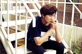 Rm fanmeet in hong kong 2015 kwangsoo showed his choco abs! Lee Kwang Soo Is So Scared And Funny Why Do So Many People Like Him Do You Know Him Daydaynews
