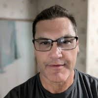 Randall Owens's Instagram, Twitter & Facebook