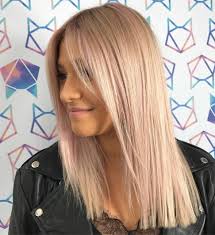 Purtroppo i capelli molto lunghi rischiano di “abbassare la figura”, . Top 50 Bellissimi Tagli Per Capelli Fini E Sottili 2022 Capellidistile It