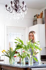 It also enables the stem to stand on a point, allowing water to be in contact with the cut surface. 12 Homemade Flower Food Hacks To Help Fresh Cut Flowers Last Longer Vintage Society Co