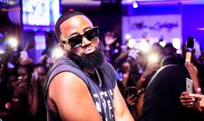 By age 16 he dropped out of school to pursue a career in music, spending a few years flailing before he was noticed by motswako rapper hhp. Cassper Nyovest Labels Aka Tv As Filth Zalebs